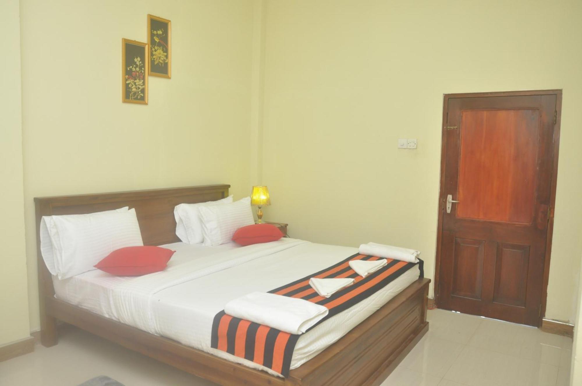 The Max Villa Negombo Eksteriør billede