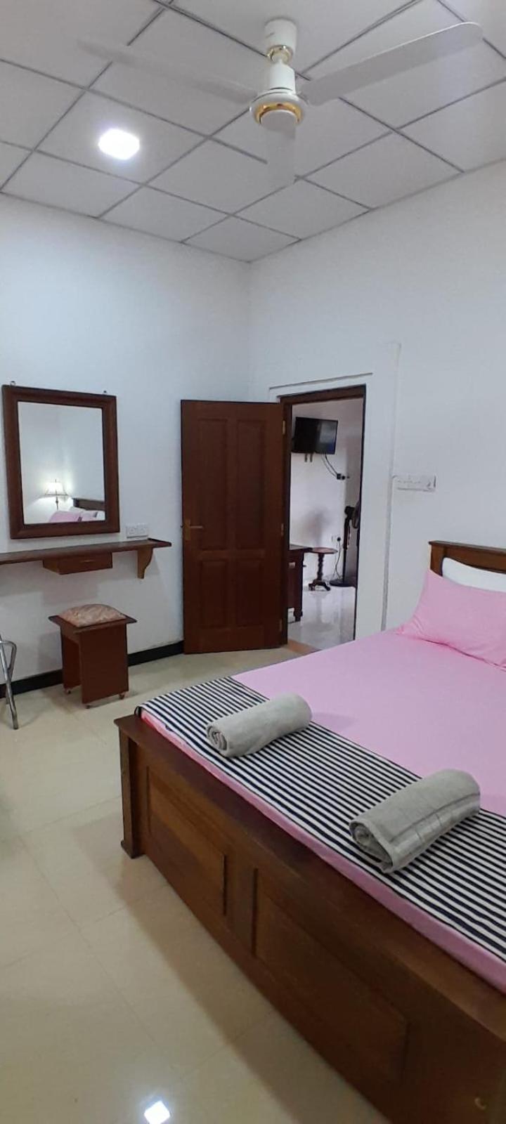 The Max Villa Negombo Værelse billede